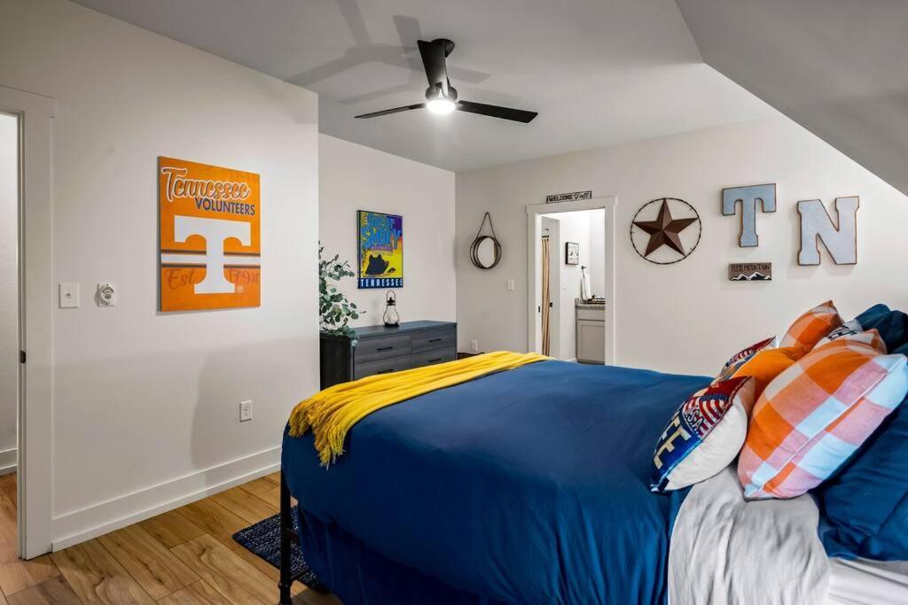 *Dog Friendly*Modern Home-Minutes To Dollywood, Gatlinburg, Smoky Mountains & Pigeon Forge! Luaran gambar