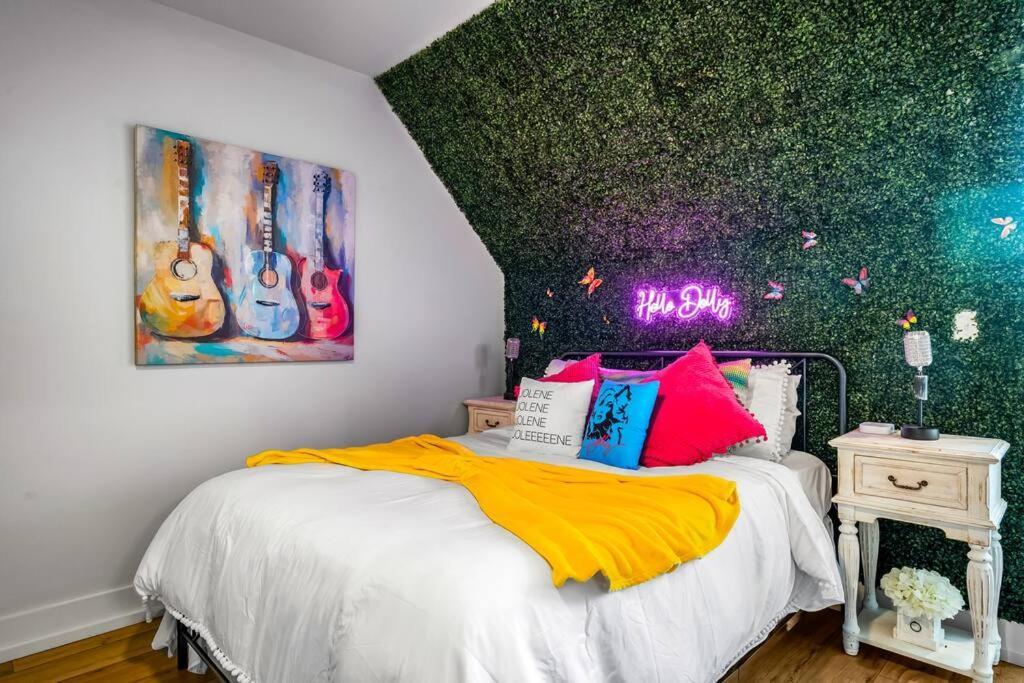*Dog Friendly*Modern Home-Minutes To Dollywood, Gatlinburg, Smoky Mountains & Pigeon Forge! Luaran gambar